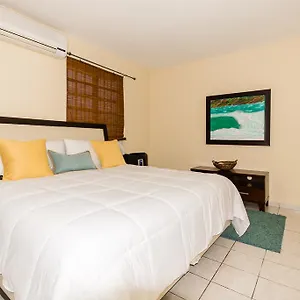 Sol Del Atlantico At 681 Ocean Drive Guest house